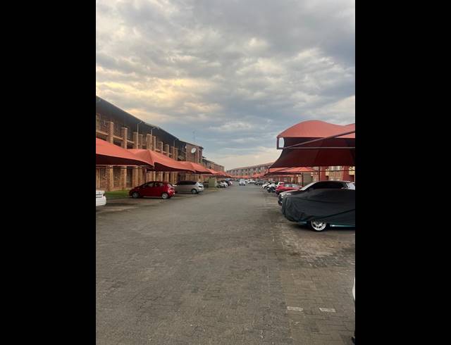 2 BEDROOM SECTIONAL TITLE FOR SALE IN COMET